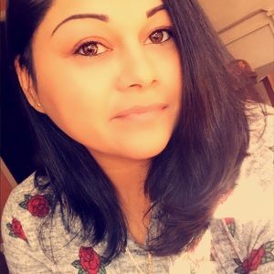 Meet your Posher, Vanessa